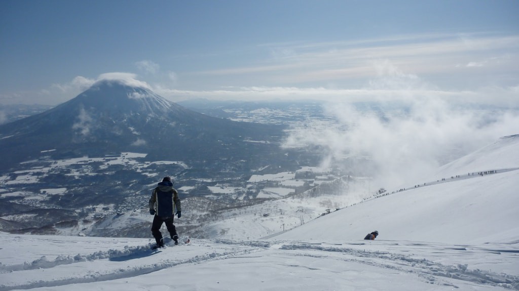 Niseko, thị trấn nghỉ mát trượt tuyết nổi tiếng nhất Nhật Bản